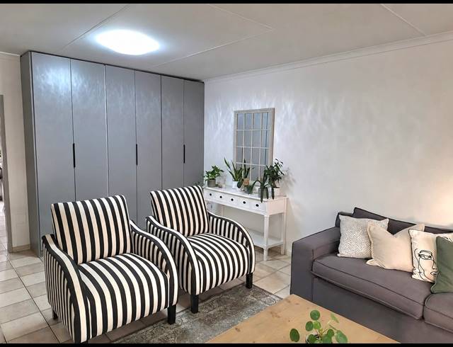 2 BEDROOM TOWNHOUSE FOR SALE IN DUNCANVILLE